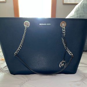 Navy Blue Michael Kors Jet Set Tote